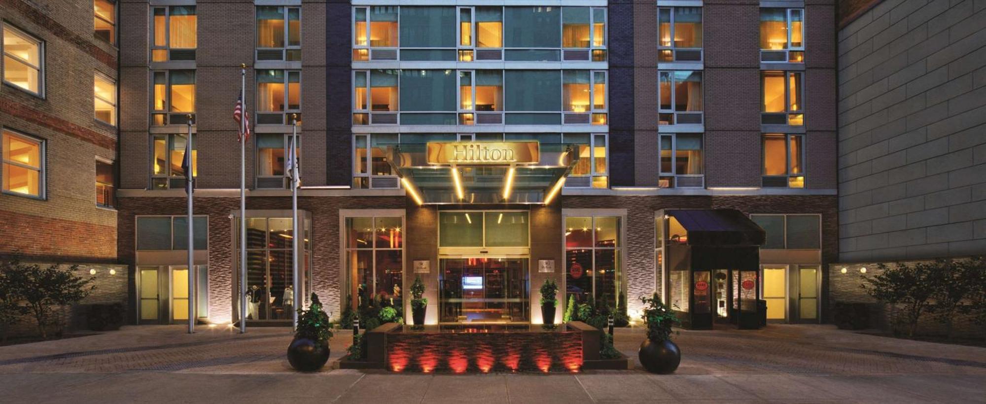 Hilton New York Fashion District Hotel Exterior photo